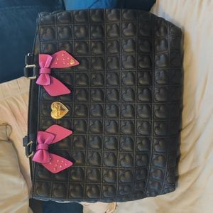 🎀 betsey johnson • quilted tote • hearts/bows